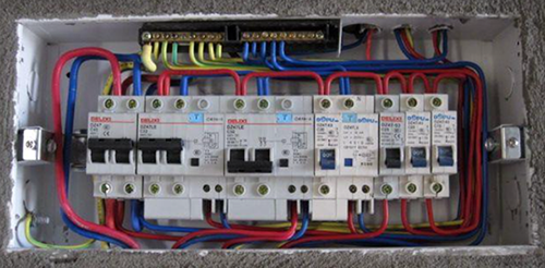 照明，空調(diào)掛機(jī)未使用RCD的家居配電箱圖
